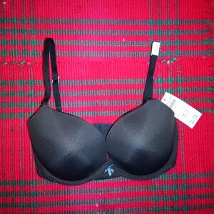 New Gilly Hicks Lightly Lined Plunge Bra 34DD